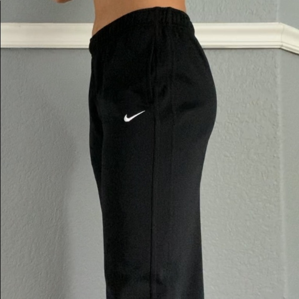 Nike Sweatpants - Picture 3 of 4